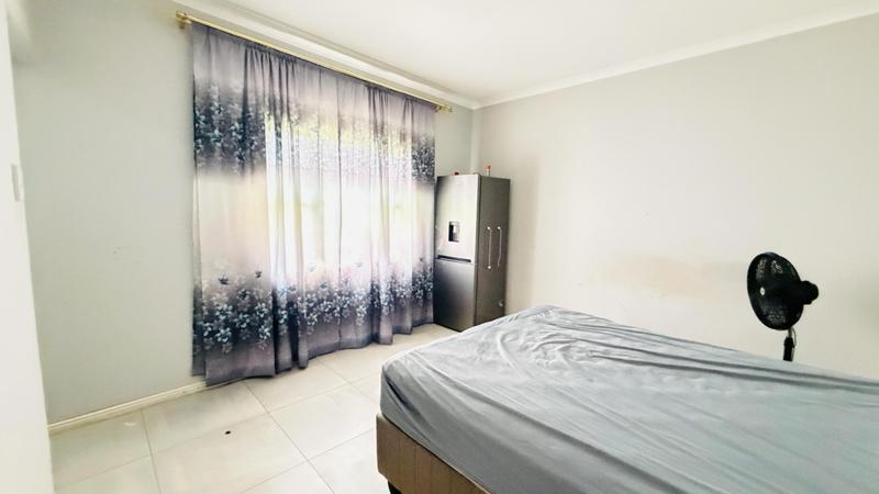 4 Bedroom Property for Sale in Ntuzuma KwaZulu-Natal