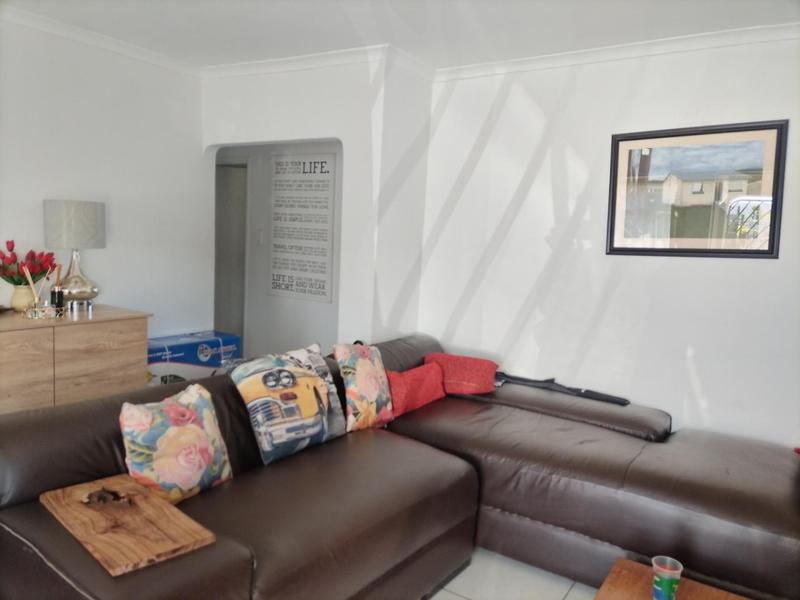 3 Bedroom Property for Sale in Kwandengezi KwaZulu-Natal