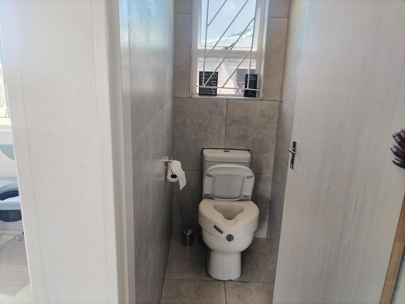 3 Bedroom Property for Sale in Kwandengezi KwaZulu-Natal