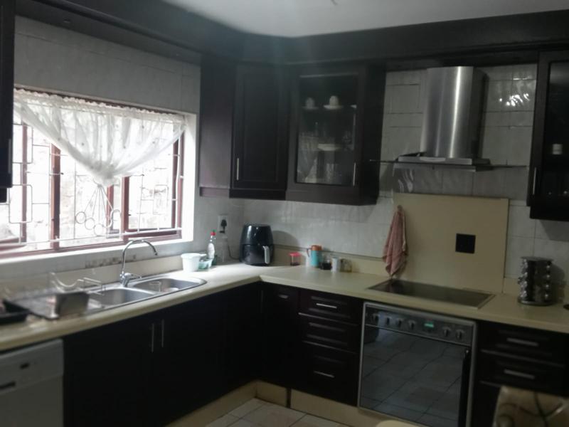 5 Bedroom Property for Sale in Chatsworth KwaZulu-Natal
