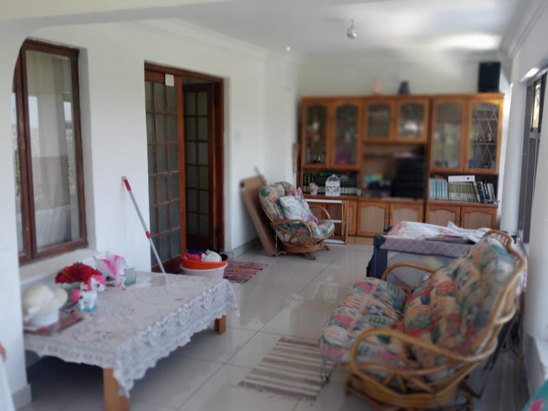5 Bedroom Property for Sale in Chatsworth KwaZulu-Natal