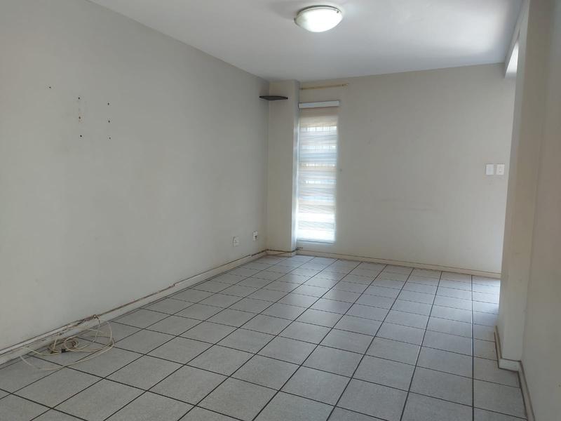 2 Bedroom Property for Sale in Arboretum KwaZulu-Natal
