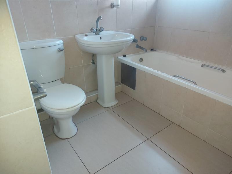 2 Bedroom Property for Sale in Arboretum KwaZulu-Natal