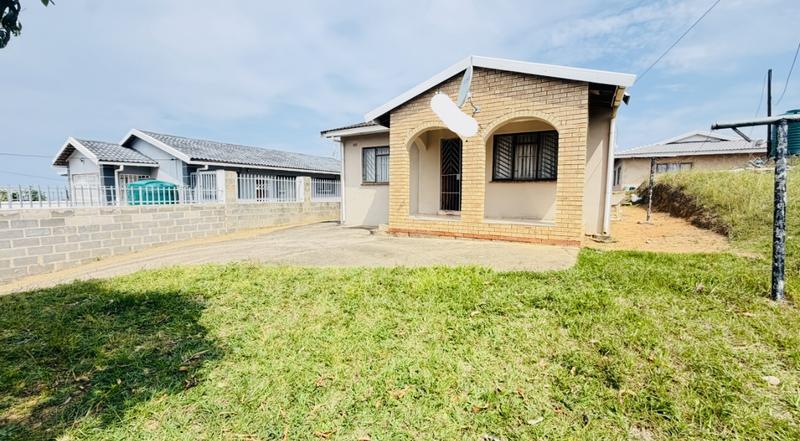 4 Bedroom Property for Sale in Lovu KwaZulu-Natal
