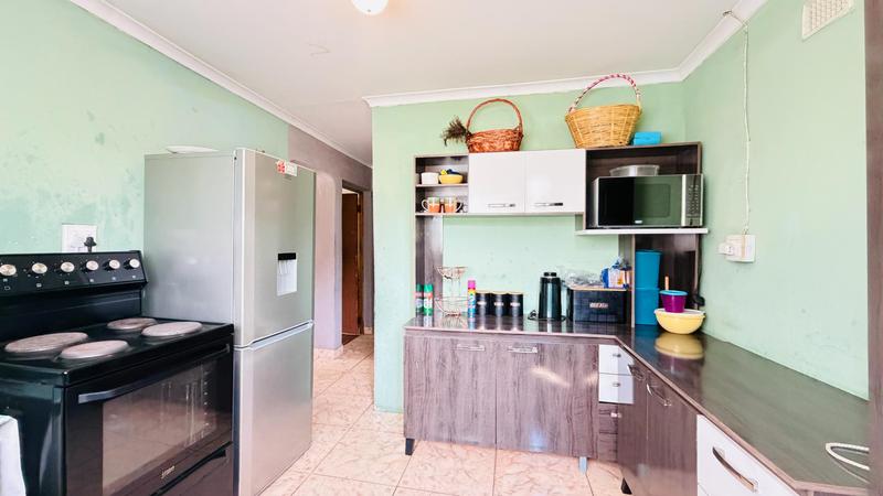 4 Bedroom Property for Sale in Lovu KwaZulu-Natal