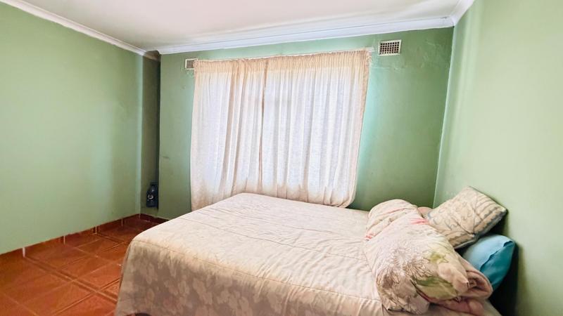 4 Bedroom Property for Sale in Lovu KwaZulu-Natal