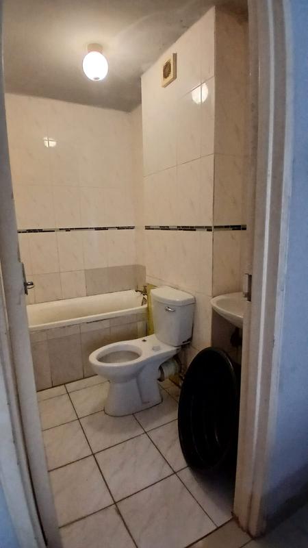 To Let 1 Bedroom Property for Rent in Montclair KwaZulu-Natal