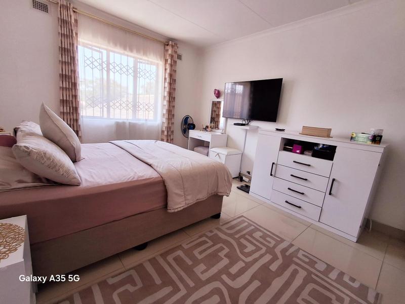 To Let 2 Bedroom Property for Rent in Merewent KwaZulu-Natal