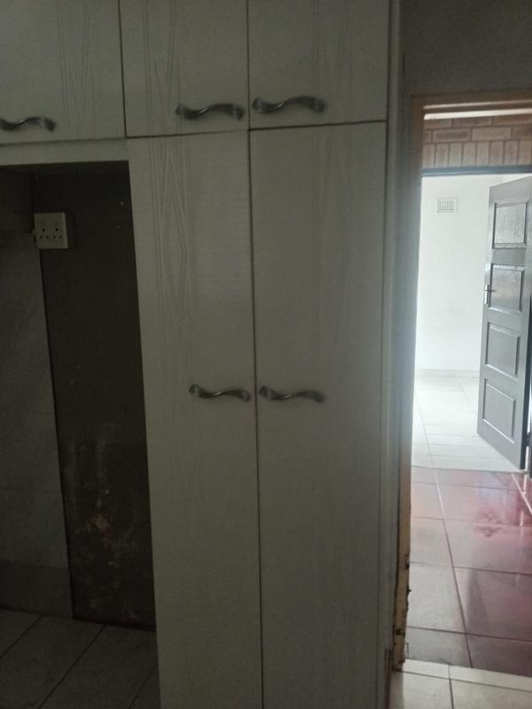 To Let 3 Bedroom Property for Rent in Austerville KwaZulu-Natal