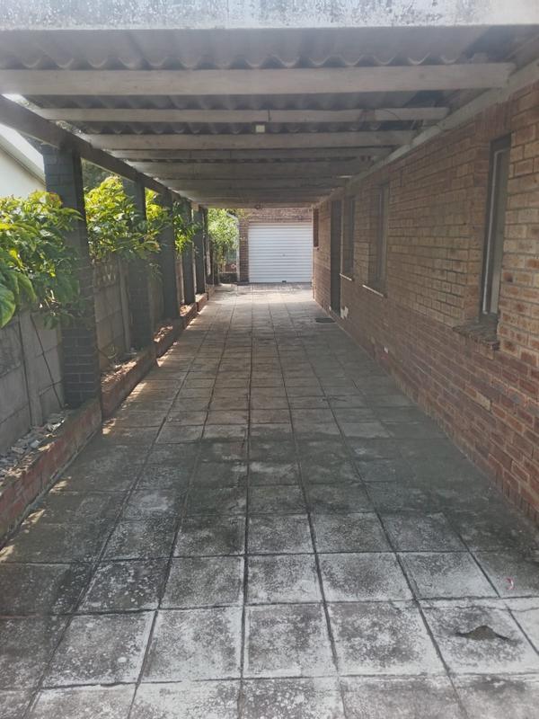 To Let 3 Bedroom Property for Rent in Austerville KwaZulu-Natal