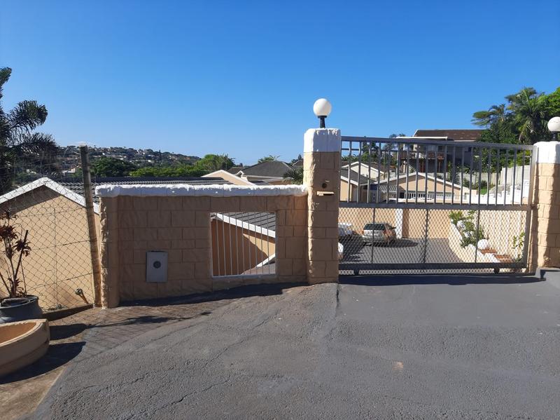 To Let 4 Bedroom Property for Rent in Bluff KwaZulu-Natal