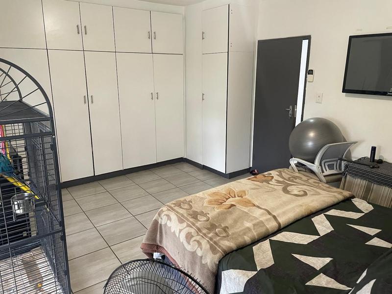 To Let 3 Bedroom Property for Rent in Bluff KwaZulu-Natal