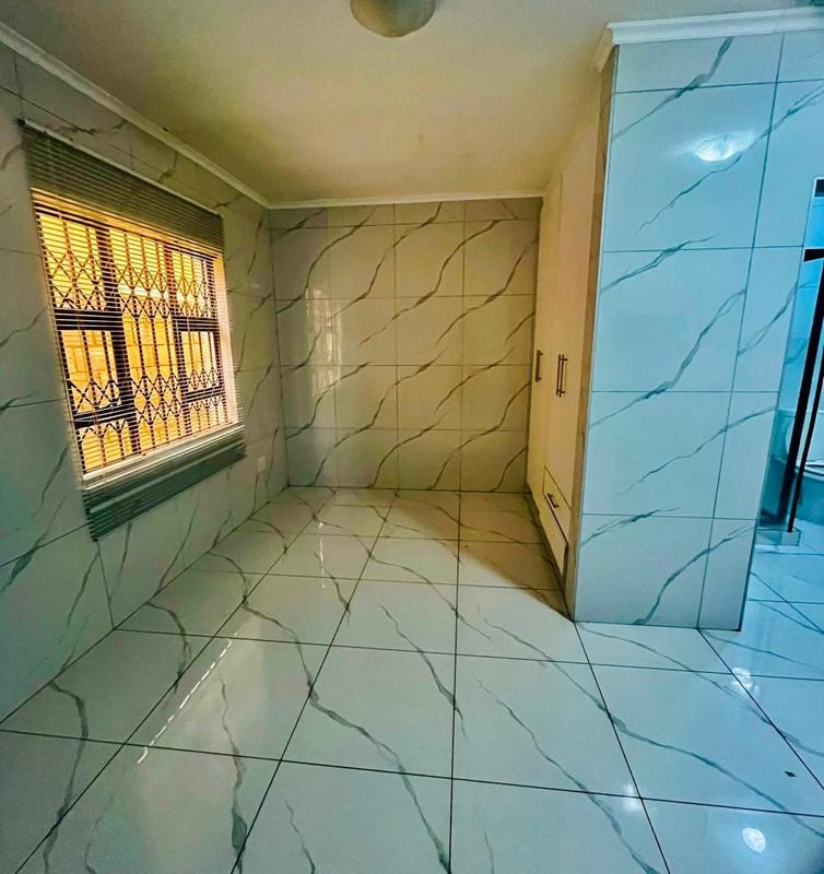 To Let 0 Bedroom Property for Rent in Umlazi KwaZulu-Natal