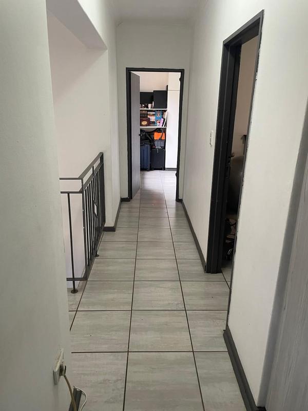 To Let 4 Bedroom Property for Rent in Bluff KwaZulu-Natal