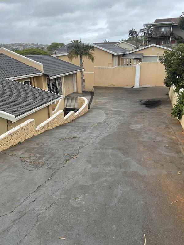 To Let 4 Bedroom Property for Rent in Bluff KwaZulu-Natal