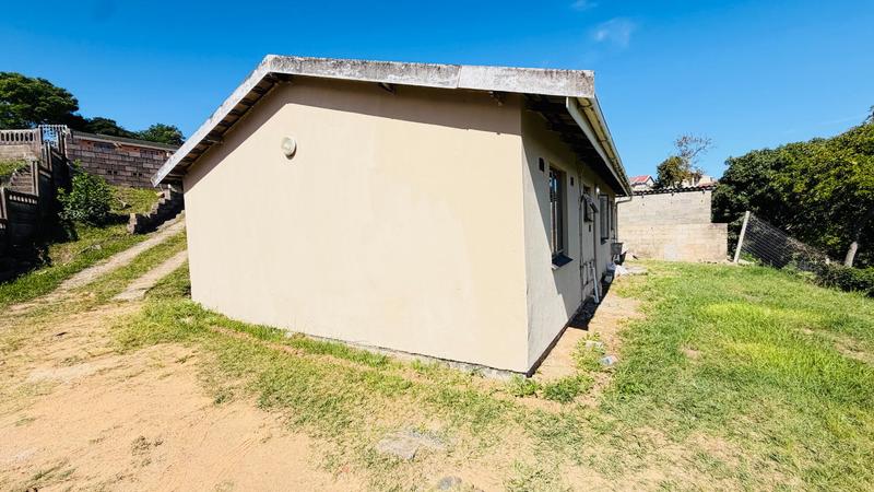 3 Bedroom Property for Sale in Umlazi KwaZulu-Natal
