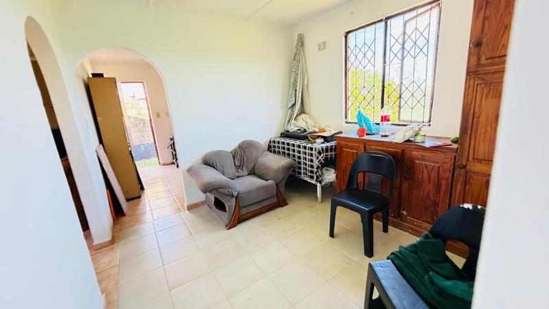 3 Bedroom Property for Sale in Umlazi KwaZulu-Natal