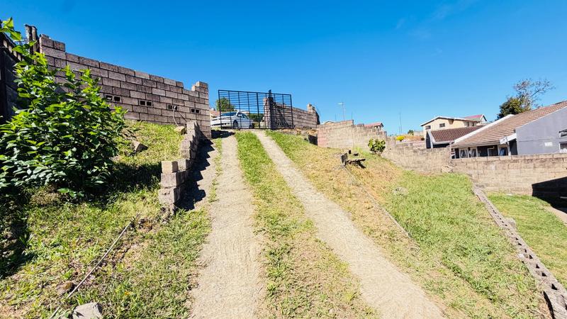 3 Bedroom Property for Sale in Umlazi KwaZulu-Natal