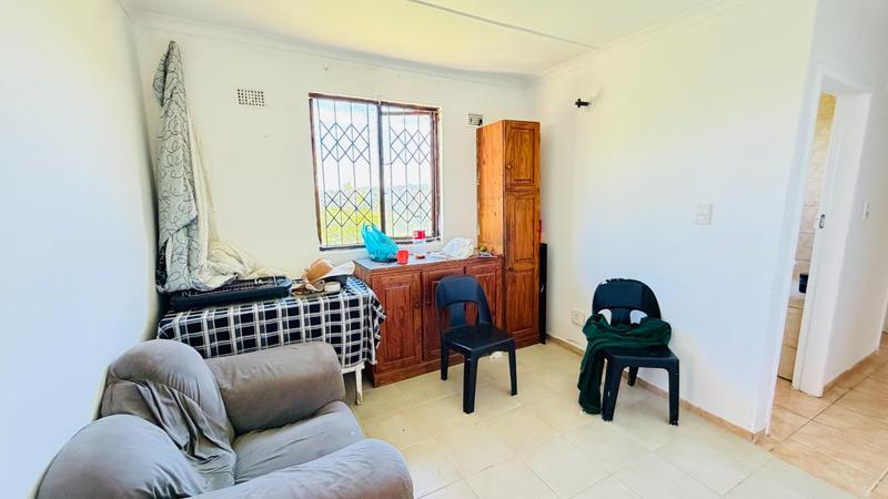 3 Bedroom Property for Sale in Umlazi KwaZulu-Natal