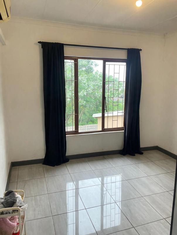 To Let 2 Bedroom Property for Rent in Ocean View KwaZulu-Natal