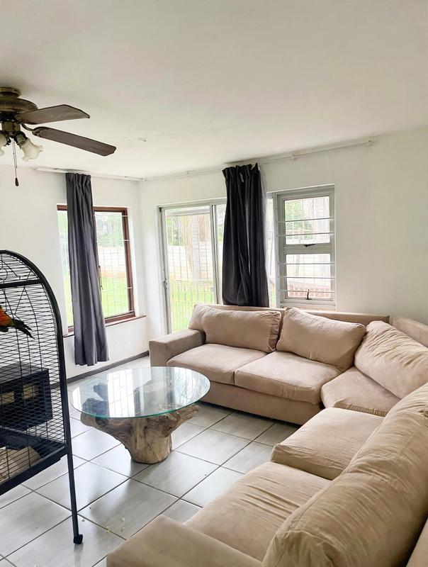 To Let 4 Bedroom Property for Rent in Ocean View KwaZulu-Natal