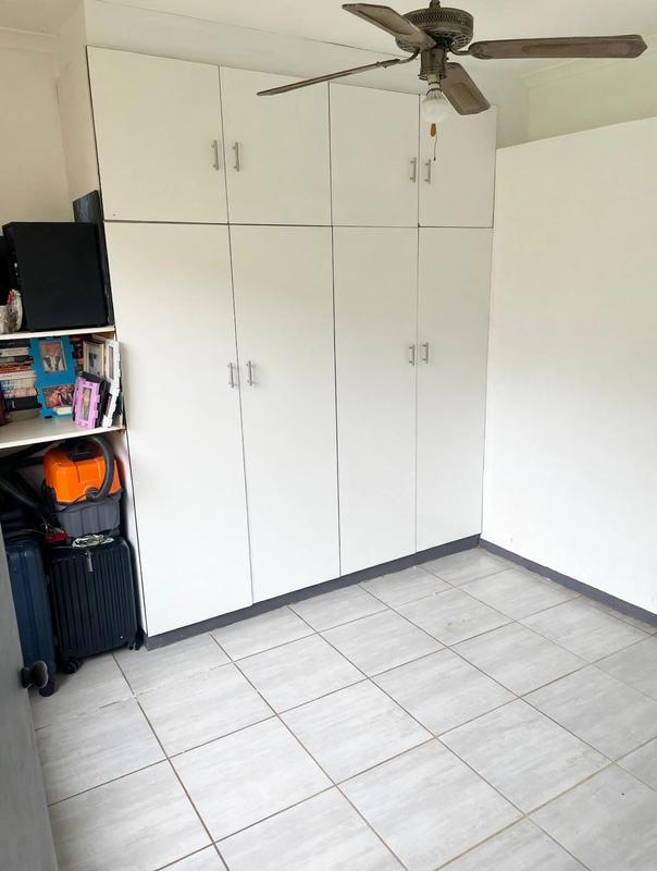 To Let 4 Bedroom Property for Rent in Ocean View KwaZulu-Natal