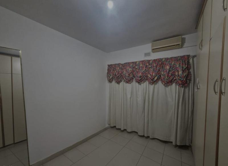 1 Bedroom Property for Sale in Overport KwaZulu-Natal