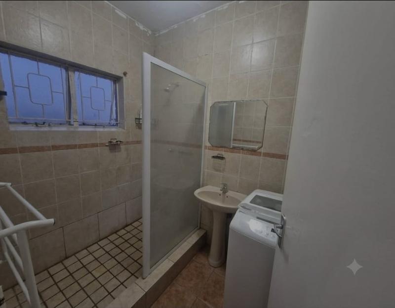 1 Bedroom Property for Sale in Overport KwaZulu-Natal