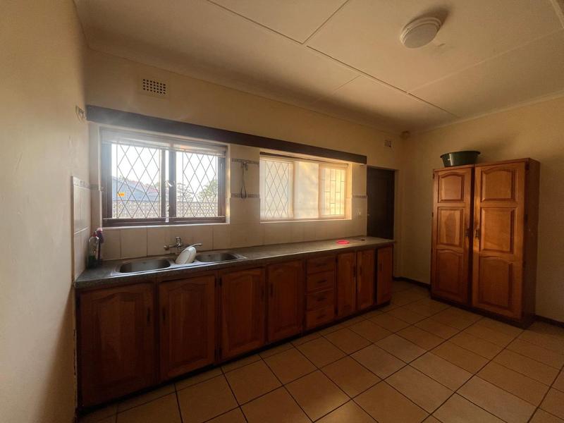 4 Bedroom Property for Sale in Uvongo KwaZulu-Natal