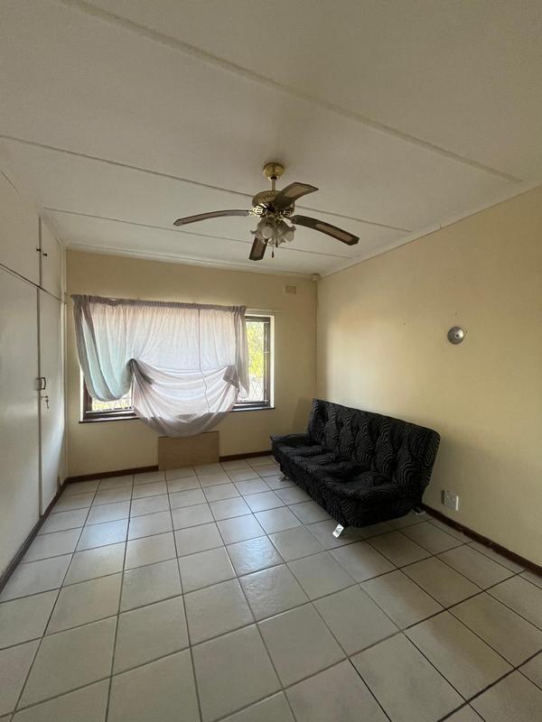 4 Bedroom Property for Sale in Uvongo KwaZulu-Natal