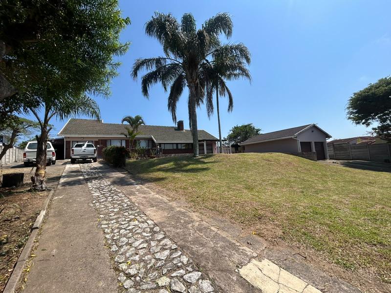 4 Bedroom Property for Sale in Uvongo KwaZulu-Natal