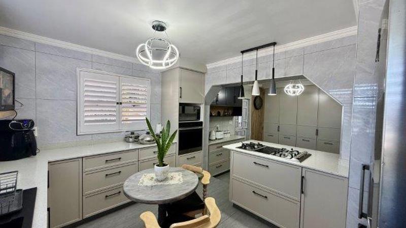 4 Bedroom Property for Sale in Escombe KwaZulu-Natal
