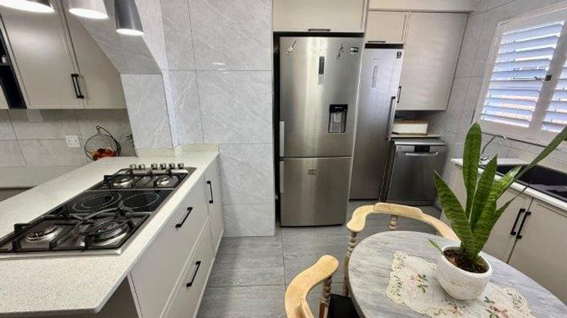 4 Bedroom Property for Sale in Escombe KwaZulu-Natal