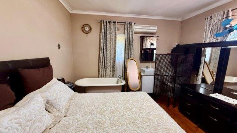 4 Bedroom Property for Sale in Escombe KwaZulu-Natal