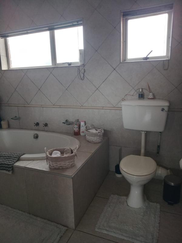 To Let 3 Bedroom Property for Rent in Meer En See KwaZulu-Natal