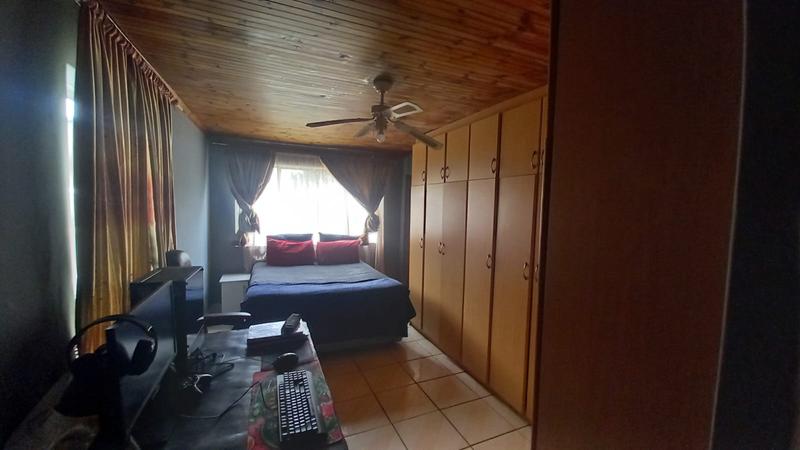 4 Bedroom Property for Sale in Crossmoor KwaZulu-Natal