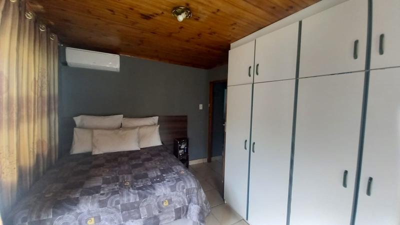 4 Bedroom Property for Sale in Crossmoor KwaZulu-Natal