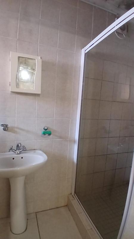 To Let 1 Bedroom Property for Rent in Yellowwood Park KwaZulu-Natal