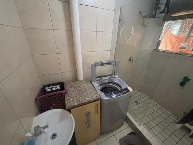 1 Bedroom Property for Sale in Overport KwaZulu-Natal