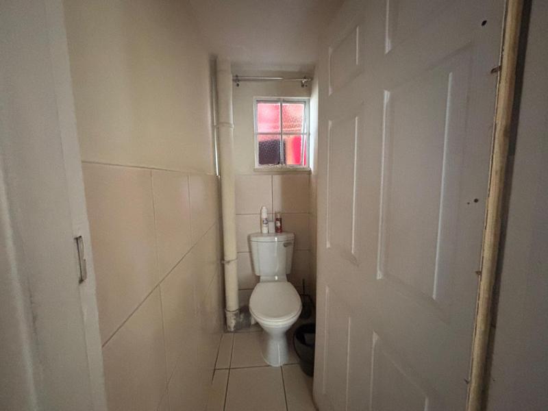 1 Bedroom Property for Sale in Overport KwaZulu-Natal