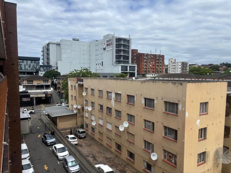 1 Bedroom Property for Sale in Overport KwaZulu-Natal