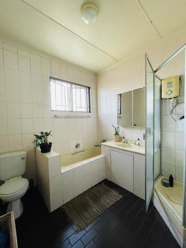 3 Bedroom Property for Sale in Glenwood KwaZulu-Natal
