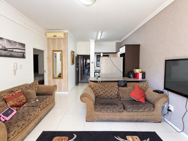 2 Bedroom Property for Sale in New Town Centre KwaZulu-Natal