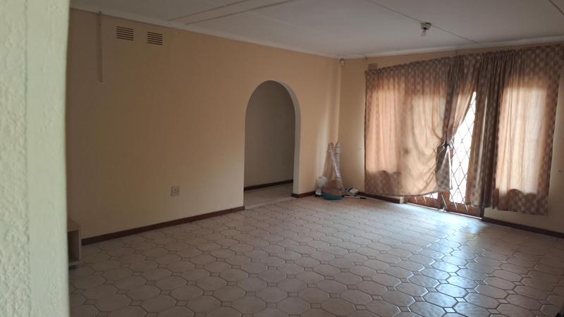 8 Bedroom Property for Sale in Malvern KwaZulu-Natal
