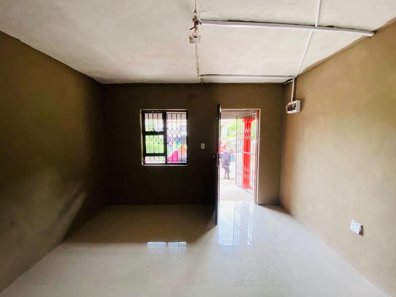 12 Bedroom Property for Sale in Lovu KwaZulu-Natal