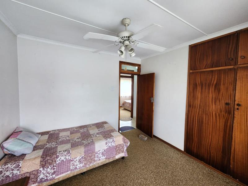 4 Bedroom Property for Sale in Mount Vernon KwaZulu-Natal