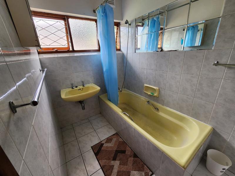 4 Bedroom Property for Sale in Mount Vernon KwaZulu-Natal