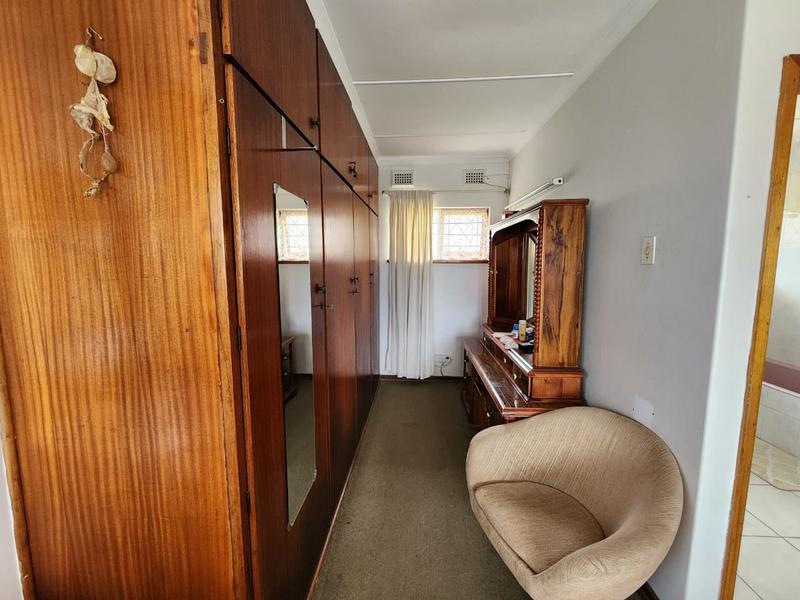 4 Bedroom Property for Sale in Mount Vernon KwaZulu-Natal