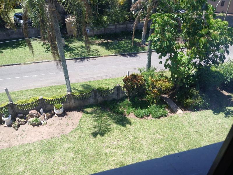 2 Bedroom Property for Sale in Queensburgh KwaZulu-Natal