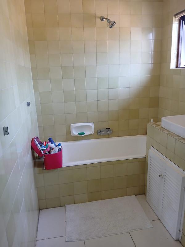 2 Bedroom Property for Sale in Queensburgh KwaZulu-Natal